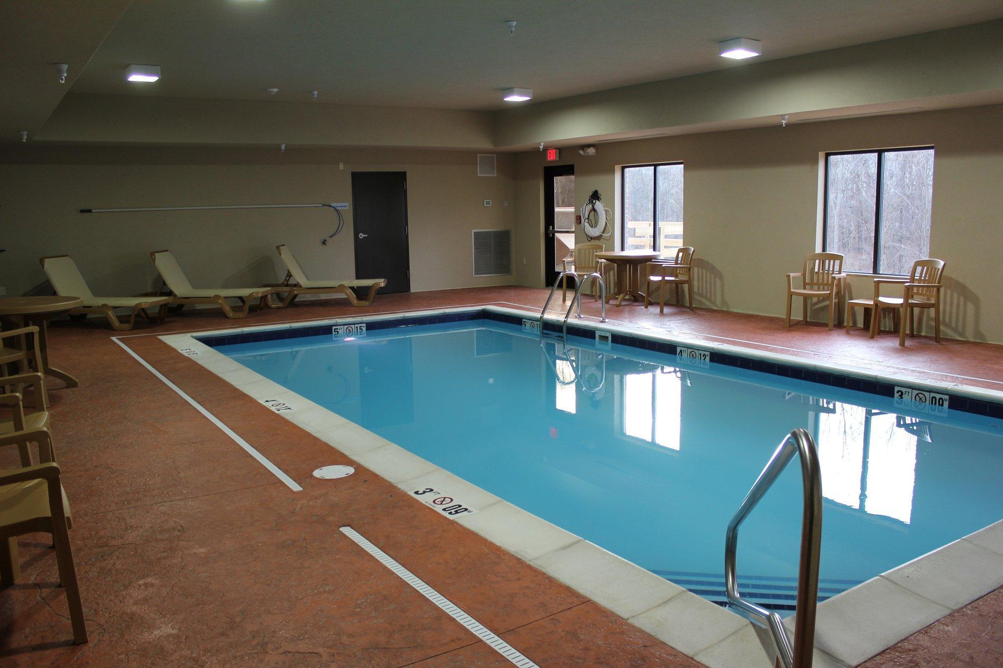 Holiday Inn Express Niles By Ihg Dış mekan fotoğraf