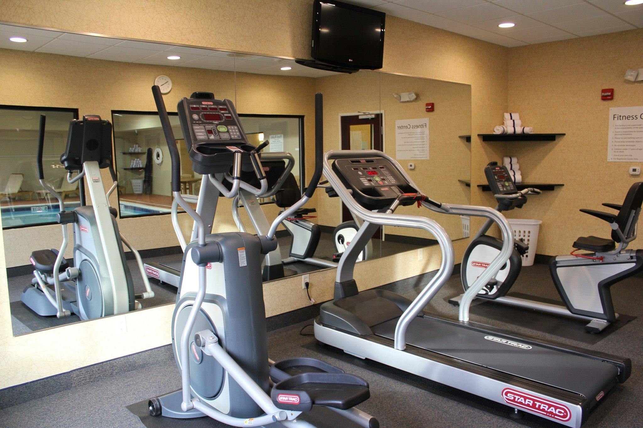 Holiday Inn Express Niles By Ihg Konforlar fotoğraf