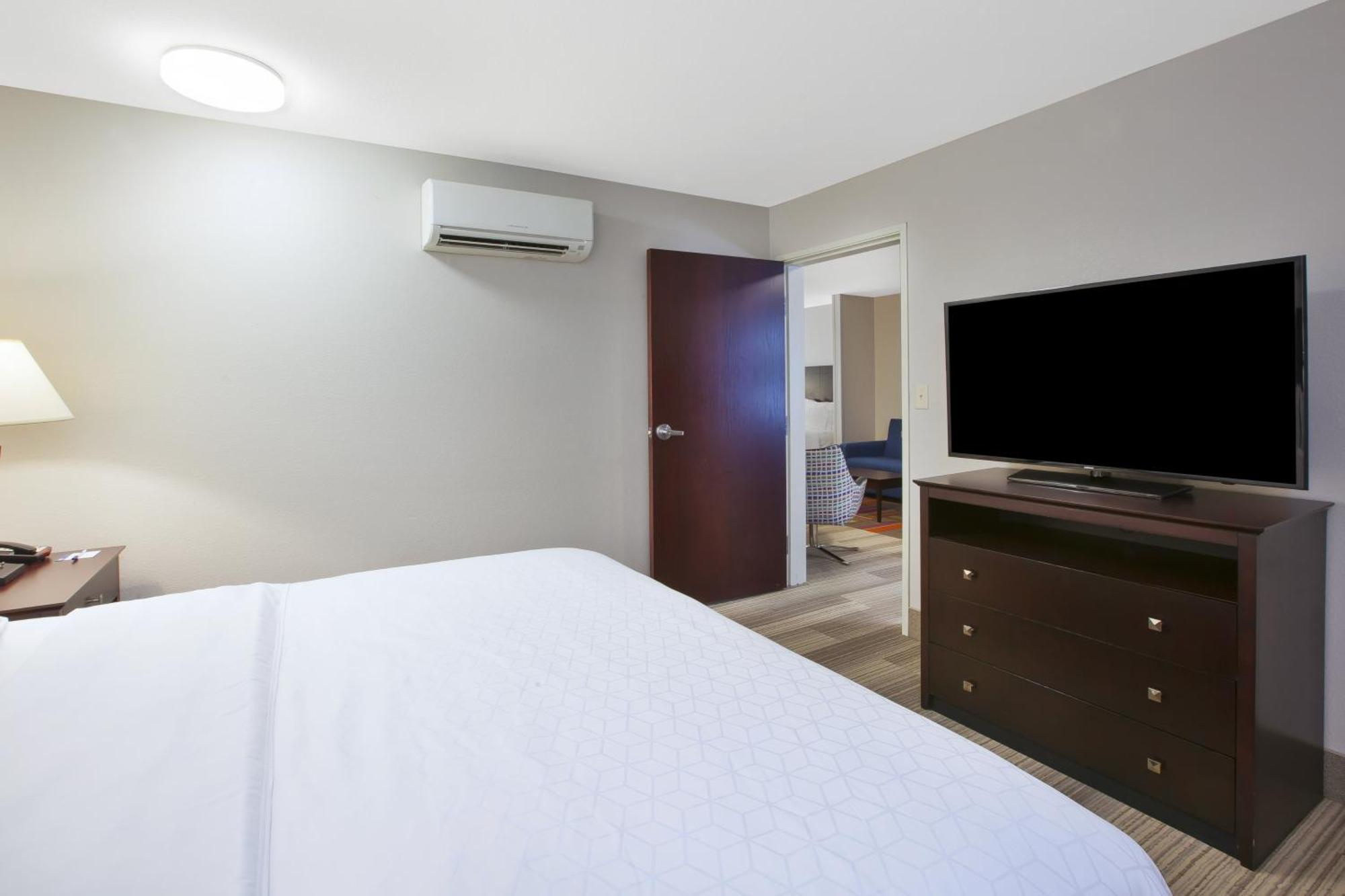 Holiday Inn Express Niles By Ihg Dış mekan fotoğraf