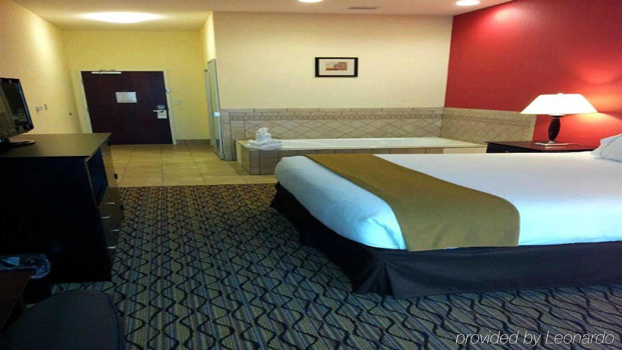 Holiday Inn Express Niles By Ihg Dış mekan fotoğraf